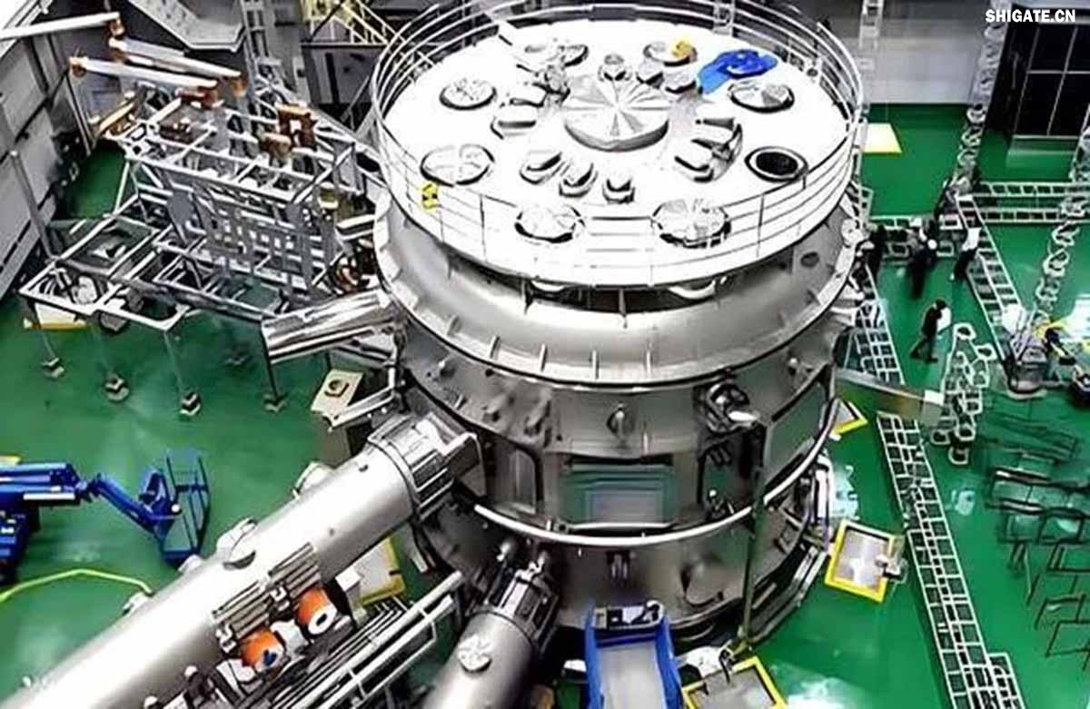 近日，由河鋼集團(tuán)舞鋼公司自主研發(fā)的更大厚度達(dá)340mm的特厚核電鋼板，成功應(yīng)用于我國(guó)第四代先進(jìn)裂變核能系統(tǒng)——釷基熔鹽實(shí)驗(yàn)堆的關(guān)鍵屏蔽層制造。這標(biāo)志著我國(guó)在先進(jìn)核能技術(shù)領(lǐng)域取得又一重大進(jìn)展，為實(shí)現(xiàn)核電技術(shù)自主創(chuàng)新、打破對(duì)傳統(tǒng)鈾燃料的依賴邁出了堅(jiān)實(shí)一步。